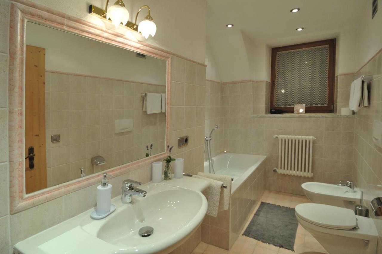 Gosthof Kastelruth Apartamento Exterior foto