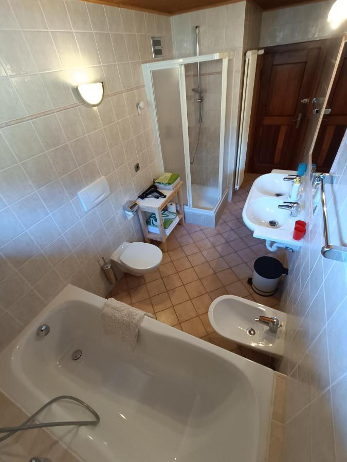 Gosthof Kastelruth Apartamento Exterior foto